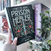 Prison Healer von Lynette Noni in meinem Bücherregal